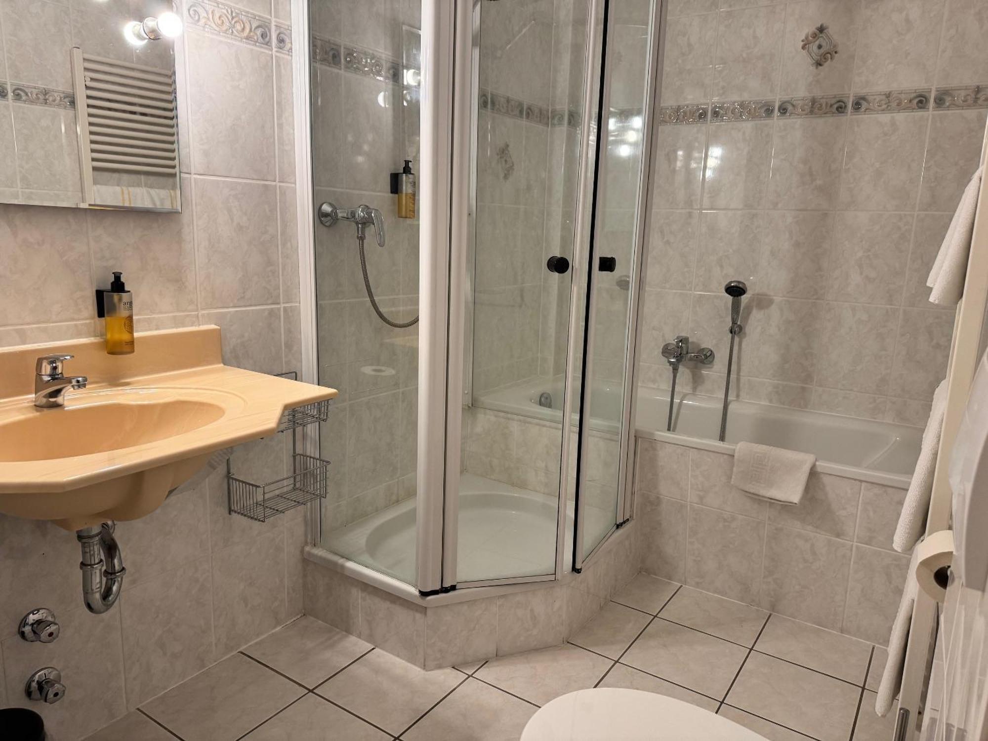 Hotel Bodeblick Тале Екстериор снимка